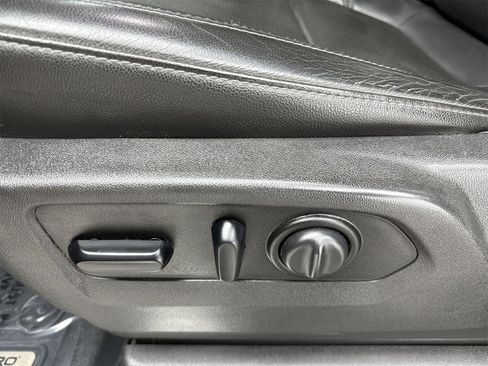 Used 2019 GMC Sierra 1500 SLT image 15