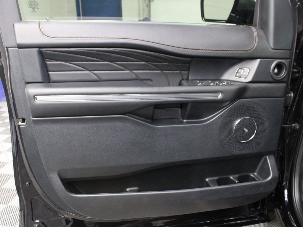 Used 2021 Ford Expedition Platinum AWD/4WD image 76