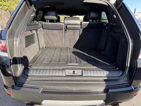 Used 2014 Land Rover Range Rover Sport HSE image 19