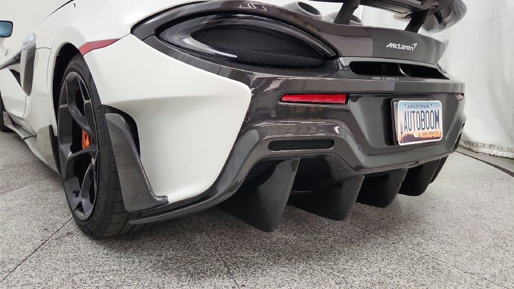 Used 2019 McLaren 600LT RWD image 24