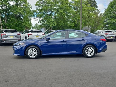 Certified 2025 Toyota Camry LE FWD image 6
