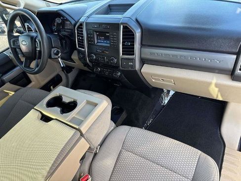 Certified 2017 Ford F250 XLT w/ XLT Value Package image 29