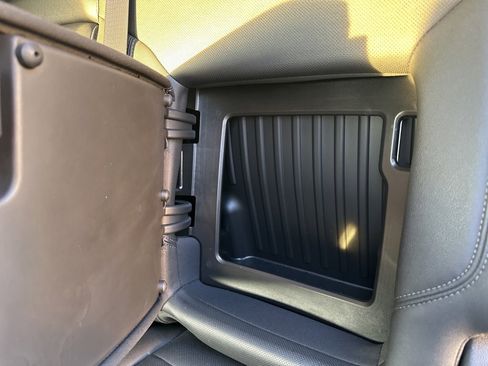 Used 2024 Chevrolet Silverado 2500 LTZ w/ LTZ Convenience Package image 12