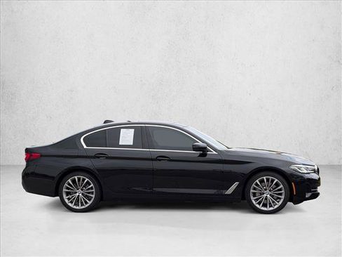 Used 2023 BMW 530i w/ Premium Package RWD image 4