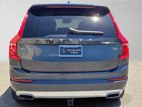 Used 2021 Volvo XC90 T6 Momentum w/ Protection Package Premier AWD/4WD image 4