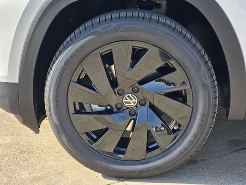 New 2026 Volkswagen Atlas SE AWD/4WD image 10