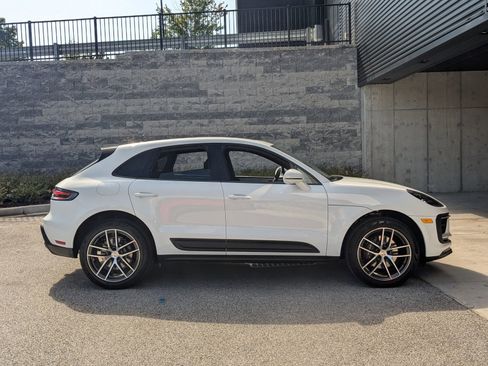 Certified 2026 Porsche Macan AWD/4WD image 8