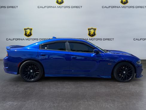 Used 2019 Dodge Charger R/T w/ Plus Group RWD image 6