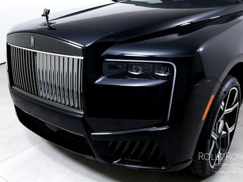 New 2026 Rolls-Royce Cullinan Black Badge image 44