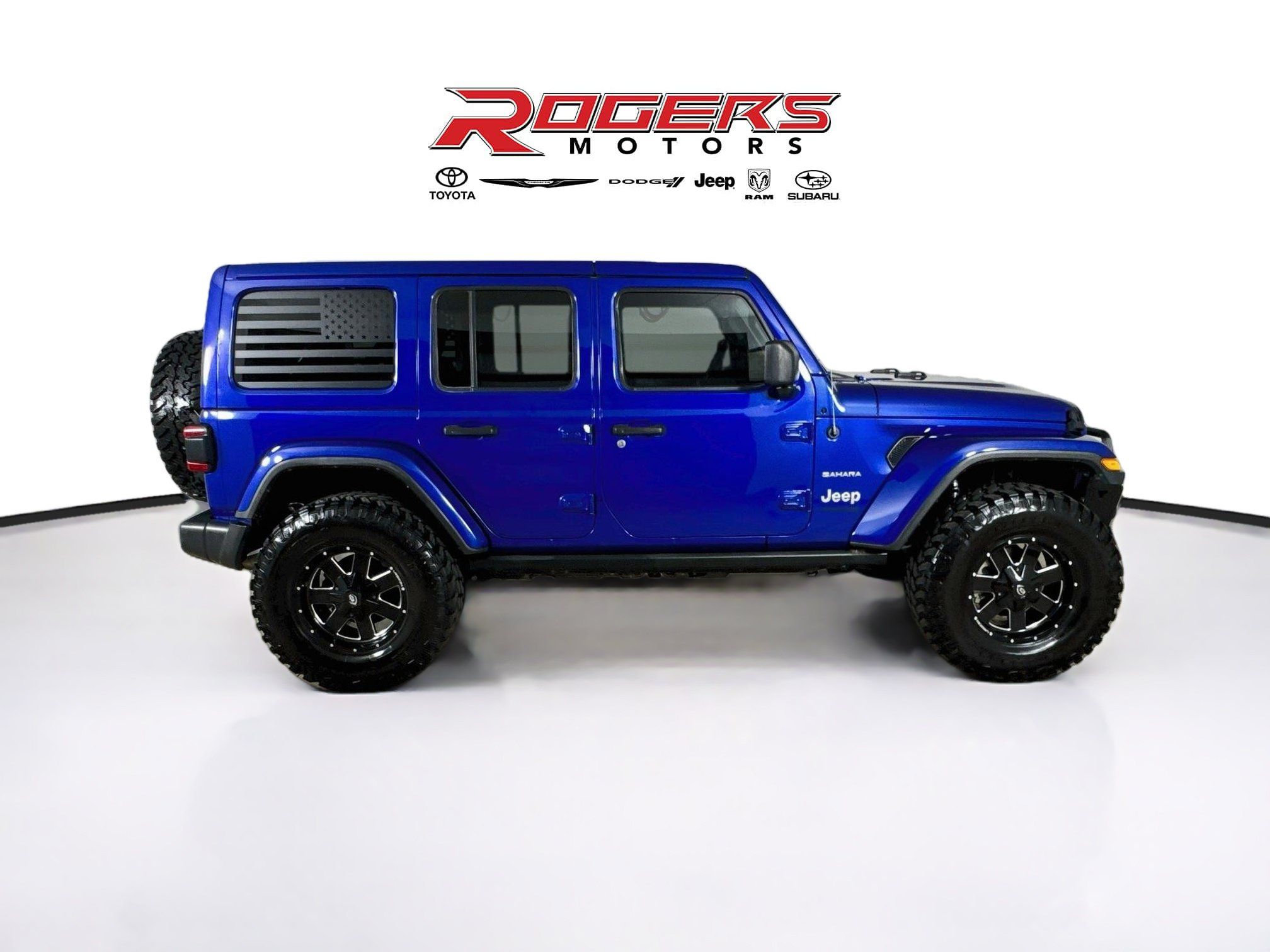 Used 2018 Jeep Wrangler Unlimited Sahara AWD/4WD image 9