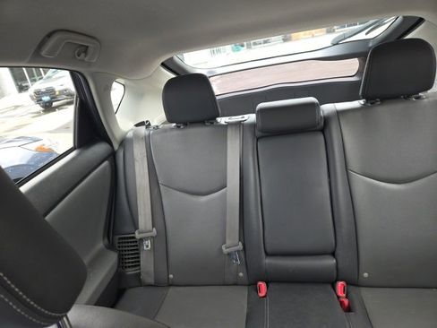 Used 2012 Toyota Prius Four image 11