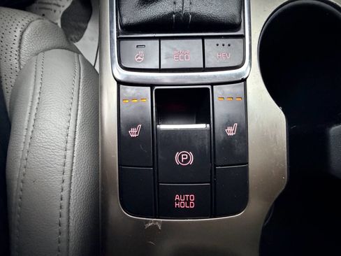 Used 2017 Kia Optima EX image 28