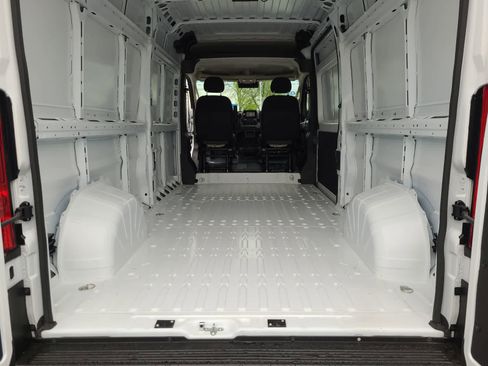 New 2026 RAM ProMaster 2500 w/ Convenience Group image 27