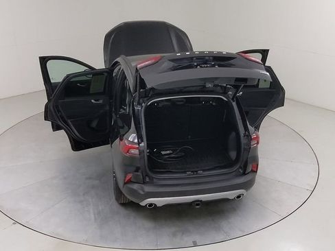 Certified 2025 Ford Escape SE w/ Class II Trailer Tow Package FWD image 49