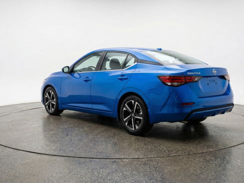 Used 2025 Nissan Sentra SV image 6