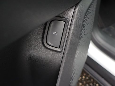 New 2026 Chevrolet Equinox LT image 19