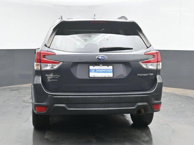 Used 2021 Subaru Forester Premium AWD/4WD image 9