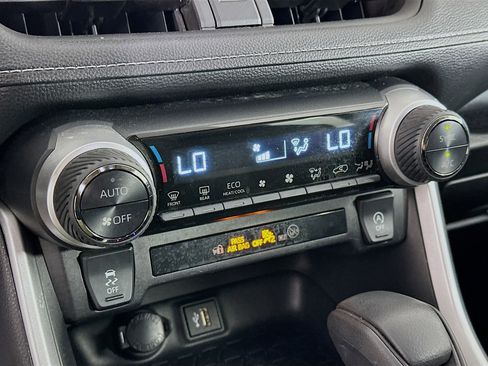Used 2024 Toyota RAV4 XLE image 23