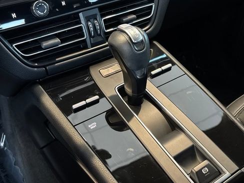 Used 2022 Porsche Macan S AWD/4WD image 31