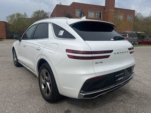 New 2026 Genesis GV70 2.5T Select AWD/4WD image 8