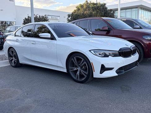 Used 2020 BMW 330i Sedan w/ Driving Assistance Package image 3