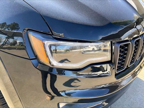 Used 2019 Jeep Grand Cherokee Limited X image 27