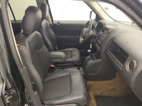 Used 2016 Jeep Patriot 75th Anniversary w/ Power Value Group FWD image 21