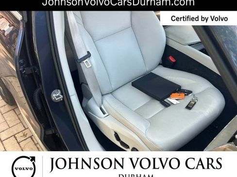 Used 2023 Volvo XC60 B5 Plus w/ Climate Package AWD/4WD image 9