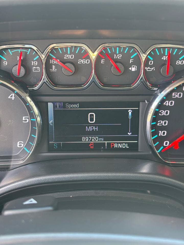 Used 2018 Chevrolet Silverado 1500 LTZ w/ LTZ Plus Package AWD/4WD image 17