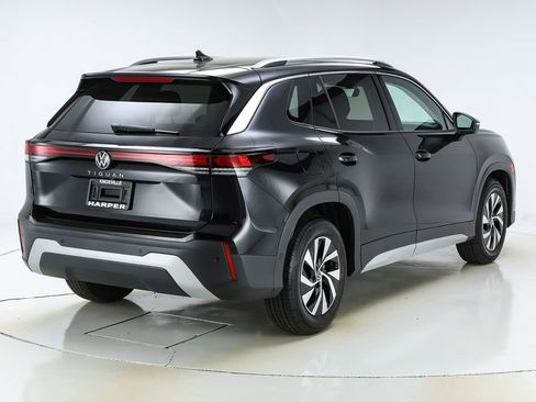 New 2026 Volkswagen Tiguan S FWD image 9