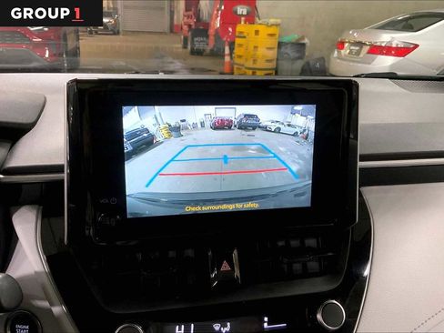 Used 2023 Toyota Corolla SE w/ SE Premium Package image 27