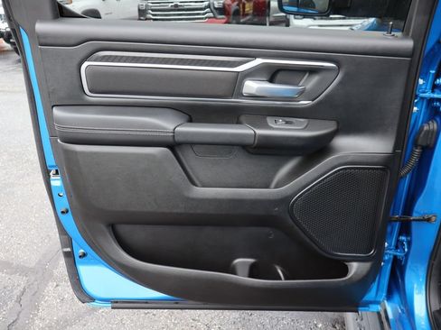 Used 2025 RAM 1500 Big Horn AWD/4WD image 32