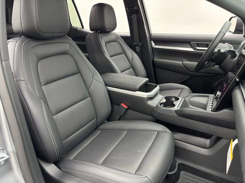 New 2027 GMC Terrain Elevation w/ Elevation Premium Package FWD image 33