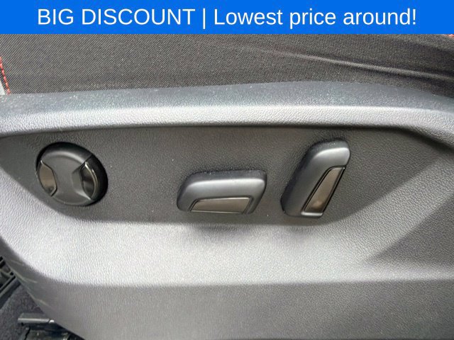 Used 2024 Volkswagen Atlas Peak Edition SE AWD/4WD image 32