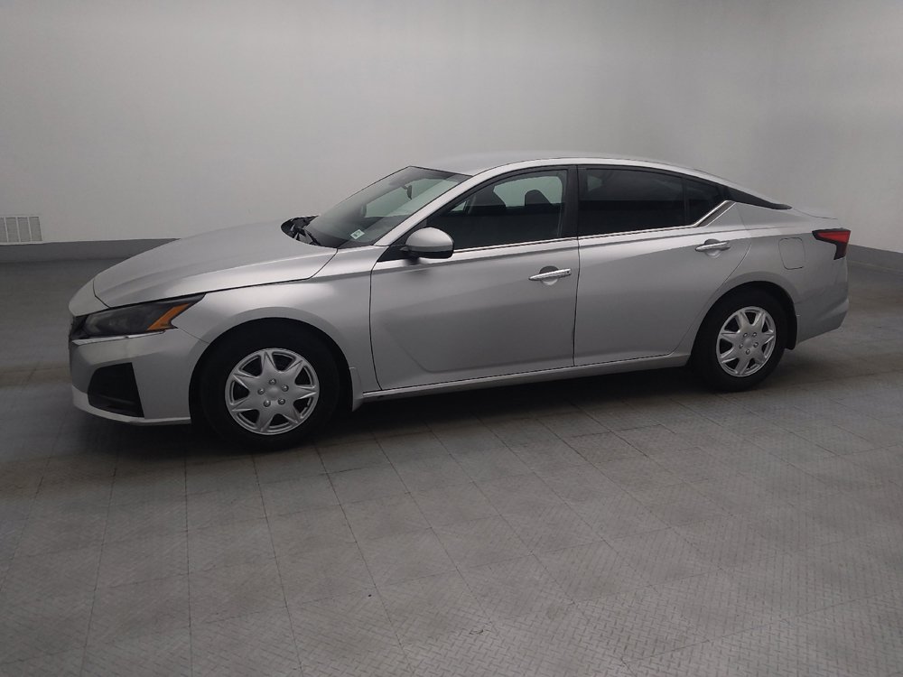 Used 2023 Nissan Altima 2.5 S FWD image 2