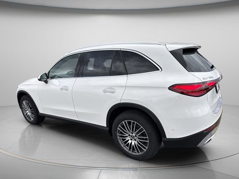 New 2026 Mercedes-Benz GLC 300 GLC 300 image 4