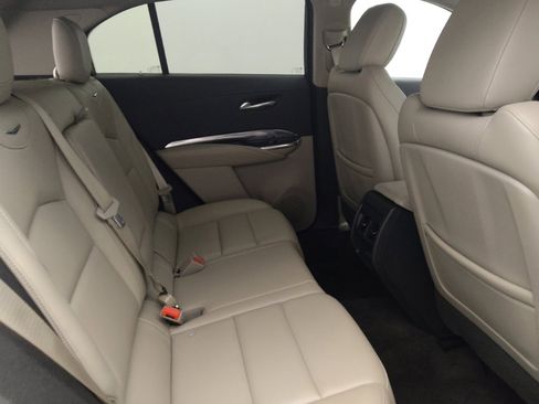 Used 2019 Cadillac XT4 Luxury FWD image 19