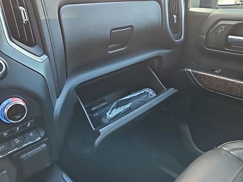 Used 2022 GMC Sierra 3500 Denali w/ Denali Ultimate Package image 31