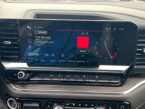 Used 2024 GMC Sierra 1500 SLT image 28