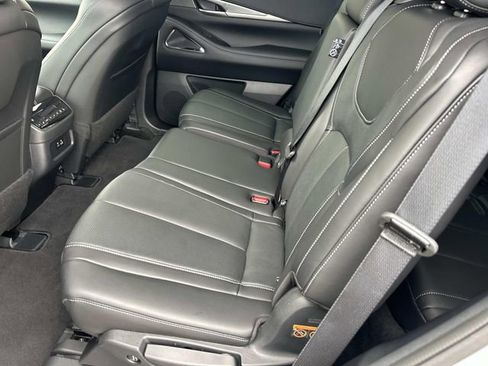 Used 2025 INFINITI QX60 Luxe w/ Black Edition image 21