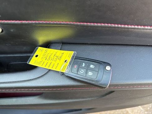 Used 2011 GMC Terrain SLT image 16