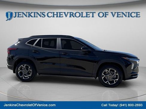 New 2026 Chevrolet Trax LT w/ LT Convenience Package image 3