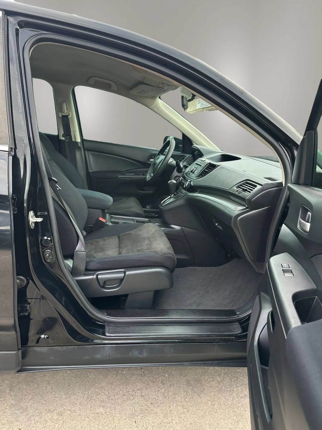 Used 2016 Honda CR-V LX image 23