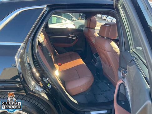 Used 2019 Audi e-tron Prestige w/ Prestige Package image 53