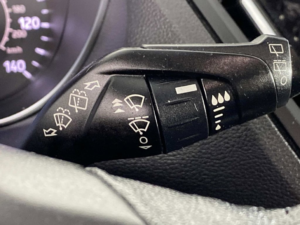 Used 2018 Ford Escape Titanium AWD/4WD image 19