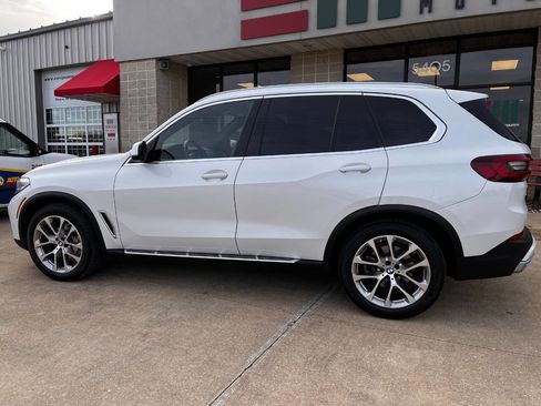 Used 2023 BMW X5 xDrive40i image 3