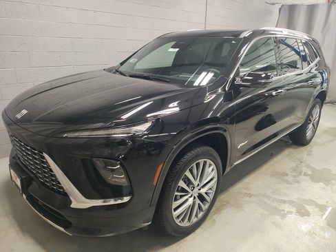 New 2026 Buick Enclave Avenir w/ Super Cruise Package FWD image 18