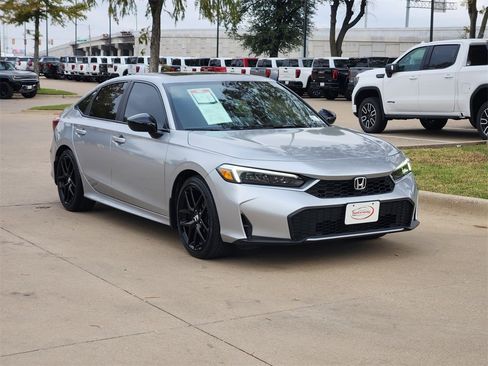 Used 2025 Honda Civic image 3