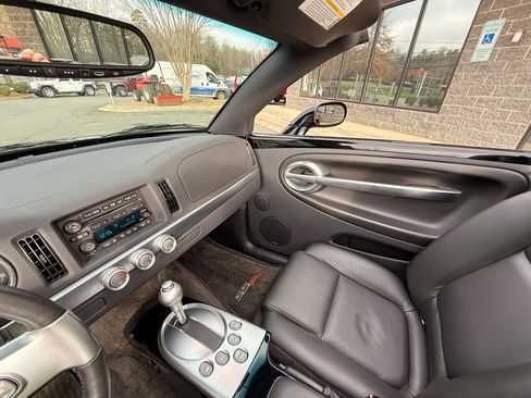 Used 2003 Chevrolet SSR w/ Preferred Equipment Group image 20