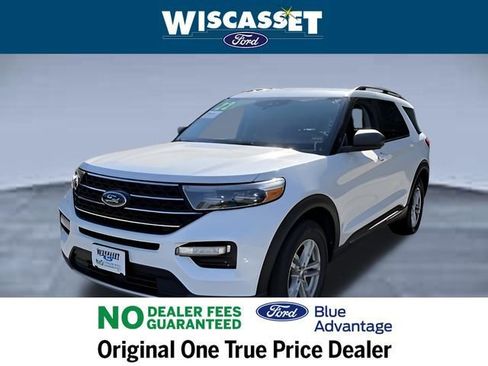 Certified 2022 Ford Explorer XLT w/ Equipment Group 202A image 18